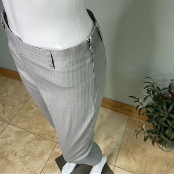 Urban Outfitters BDG Gray Herringbone Capris Sz 6 - Picture 5 of 15